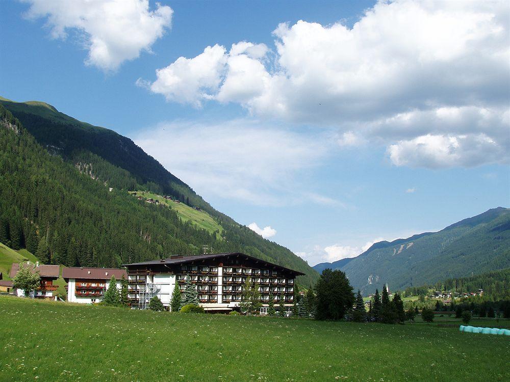 Hotel Alpenhof Sankt Jakob in Defereggen Exterior foto